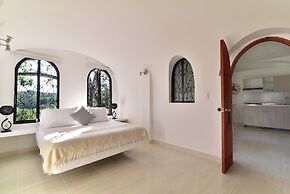 Aldea Bella Boutique