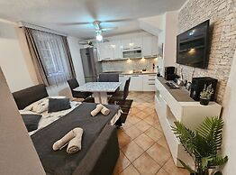 Apartments Diadora