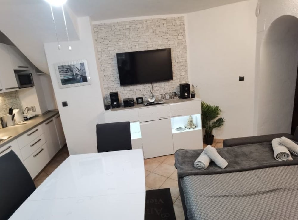 Apartments Diadora