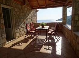 Villa Azure Saplunara
