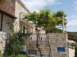 Villa Azure Saplunara