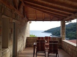 Villa Azure Saplunara