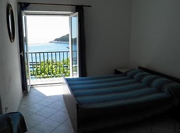 Villa Azure Saplunara