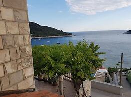 Villa Azure Saplunara