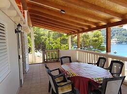Villa Azure Saplunara