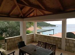 Villa Azure Saplunara