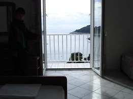 Villa Azure Saplunara