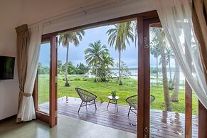 Avora Lake Villas