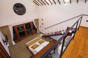 Avora Lake Villas