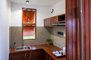 Avora Lake Villas
