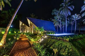 Avora Lake Villas