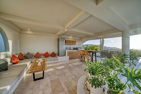 Villa Alice Bingin Hills