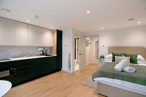 Lindenstone Apartments