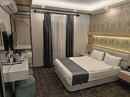 ALEE BEYZAR HOTEL