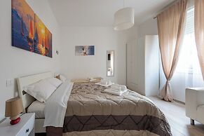 Nadia Flat - 10 minutes from the beach