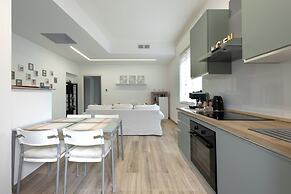 Nadia Flat - 10 minutes from the beach