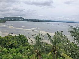 Mountain Meets The Sea Hidden Resort
