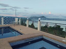 Mountain Meets The Sea Hidden Resort