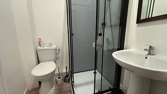 Petit Rez-de-chauss e du th tre