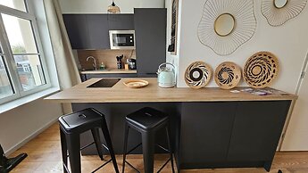 Elegant Apartment in a Luxury Residence