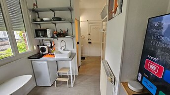 Les Glycines - Studio 9m2 Cosy et Reposant 1p