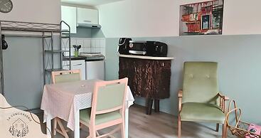Le Vert Rotin air Fryer Proche Bollaert 2 Pers