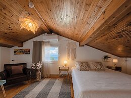 Virginia's Penthouse