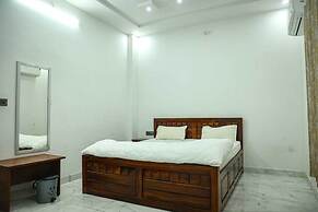 SHRI RAGHAV HOME STAY