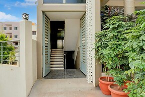 Deluxesrs Boarding and Lodging