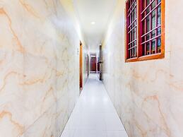 Deluxeg.s Residency