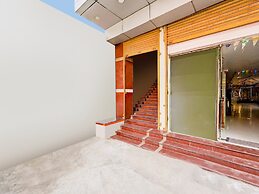 Deluxeg.s Residency