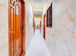 Deluxeg.s Residency