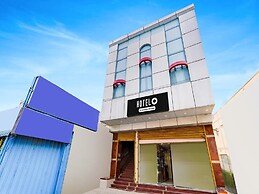 Deluxeg.s Residency
