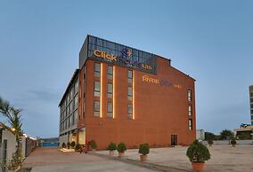 Click Hotels Lite Chakan