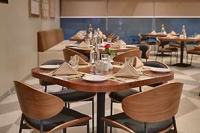 Click Hotels Lite Chakan