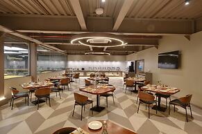 Click Hotels Lite Chakan