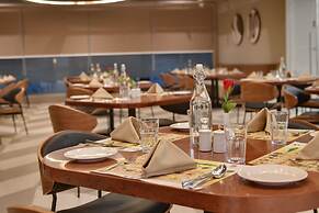 Click Hotels Lite Chakan