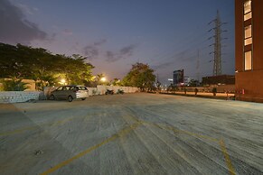Click Hotels Lite Chakan