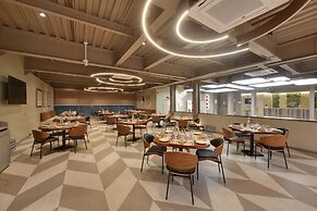 Click Hotels Lite Chakan