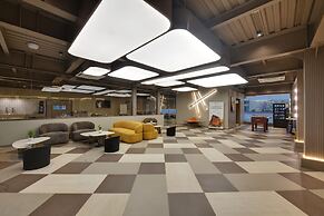 Click Hotels Lite Chakan