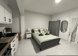 Loutra Suites Spring Breeze Studio
