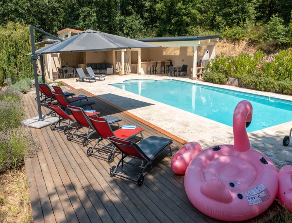 7-bedroom Tarn Villa With Spa