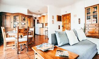 Amadora Terrace View By Gt House