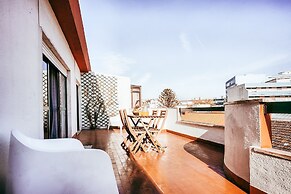 Amadora Terrace View By Gt House