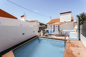 Alentejo Poolside By Gt House