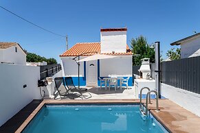 Alentejo Poolside By Gt House