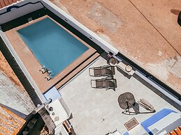 Alentejo Poolside By Gt House