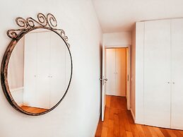 Bridge View With Balcony By Gt House