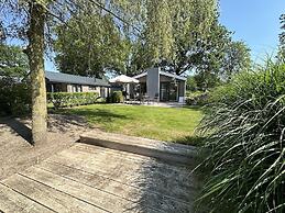 Chalet in Biddinghuizen, Pool Facilities