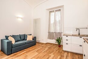 Volte Lake House